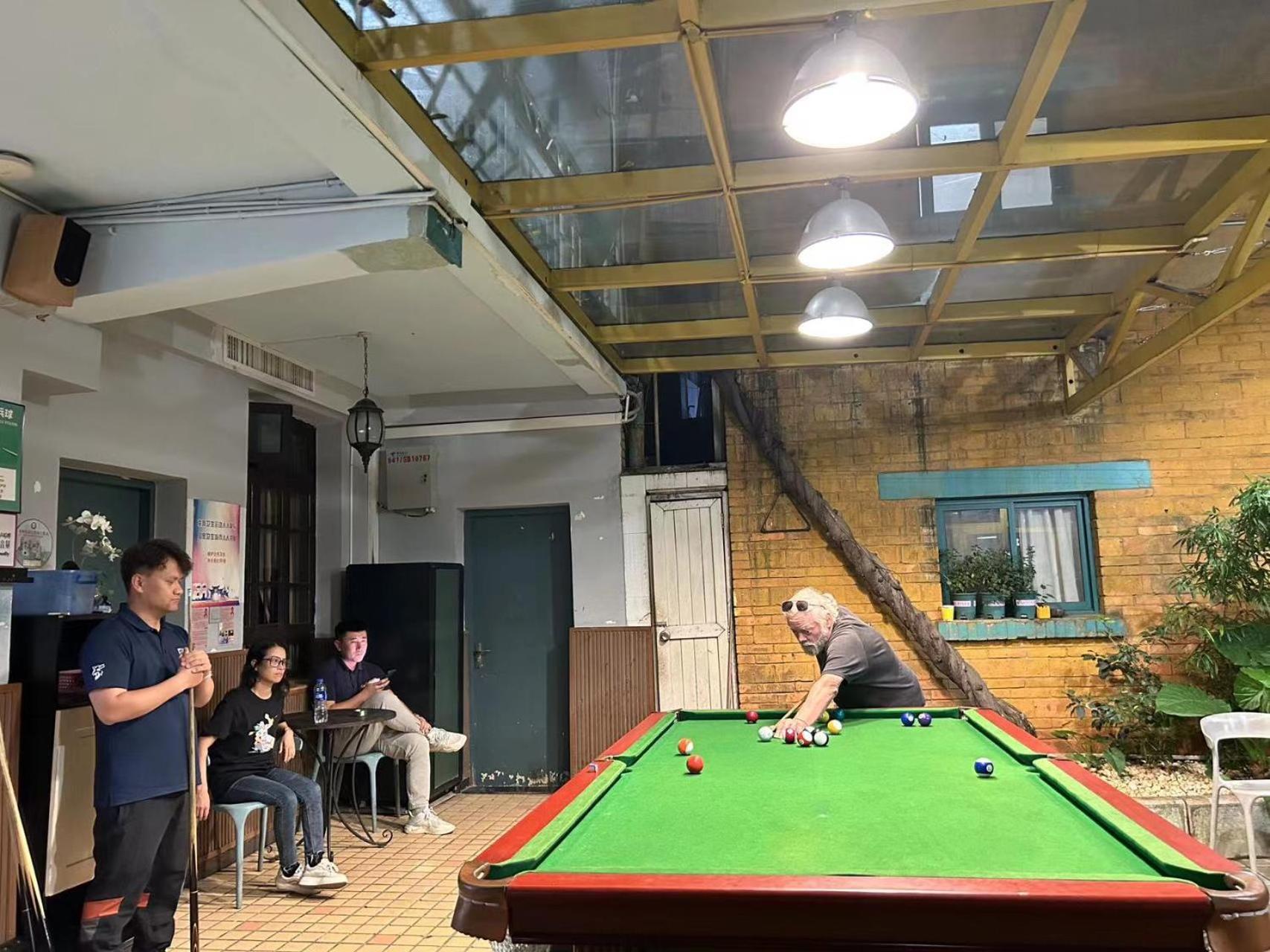 The Cloudland International Youth Hostel Close To The City Center,10 Min Walks To The Subway, Close To The Night Market, Old Street, Green Lake, English-Speaking Service, Free Activity Convenient Payment And Visa Cards Are Accepted Kunming Exteriör bild