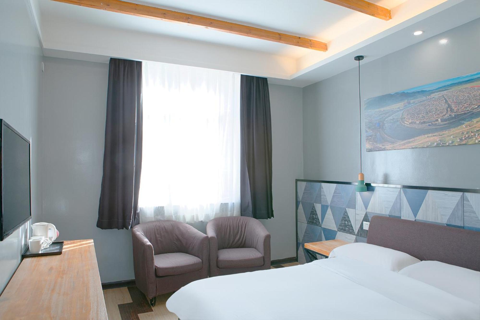 The Cloudland International Youth Hostel Close To The City Center,10 Min Walks To The Subway, Close To The Night Market, Old Street, Green Lake, English-Speaking Service, Free Activity Convenient Payment And Visa Cards Are Accepted Kunming Exteriör bild