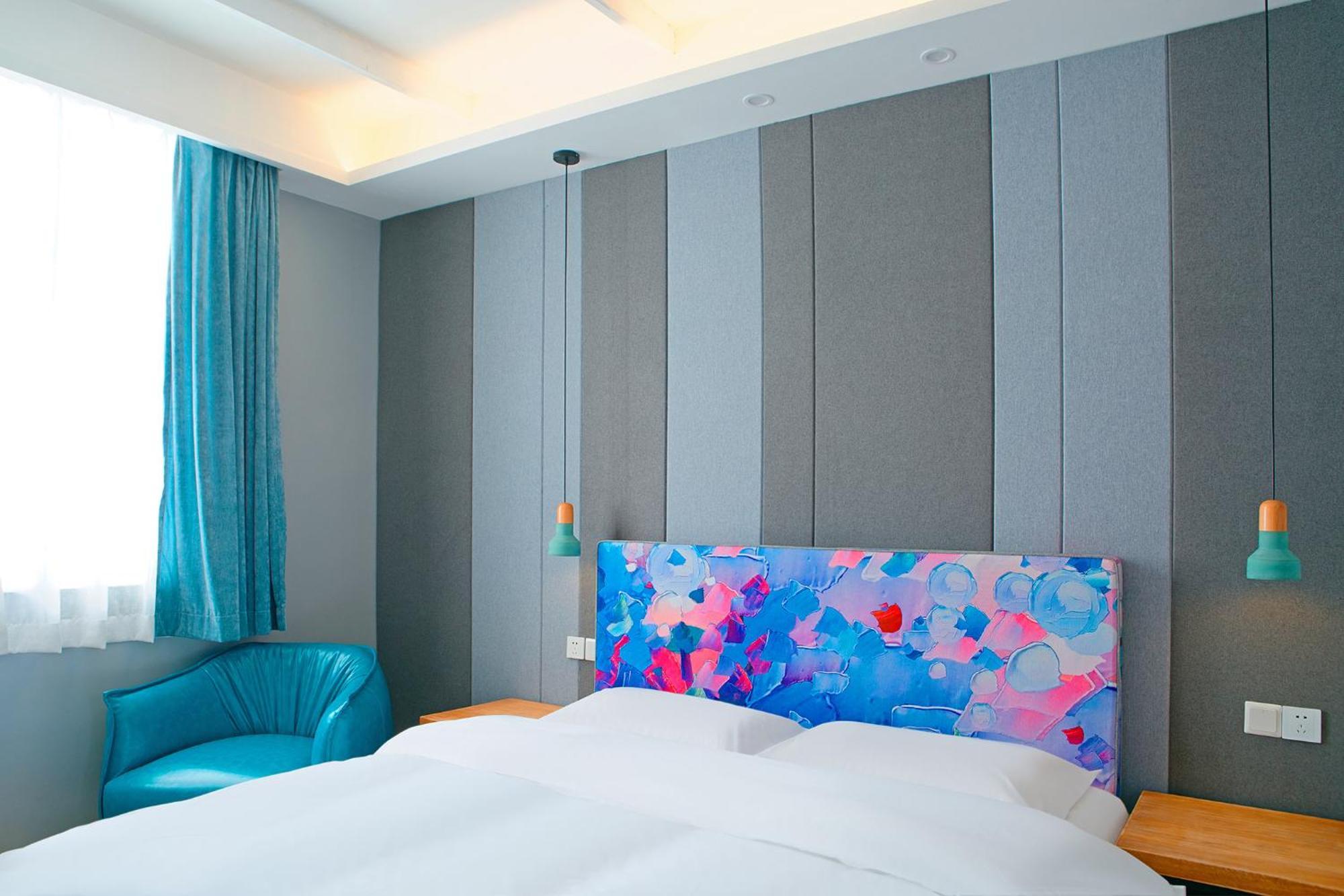 The Cloudland International Youth Hostel Close To The City Center,10 Min Walks To The Subway, Close To The Night Market, Old Street, Green Lake, English-Speaking Service, Free Activity Convenient Payment And Visa Cards Are Accepted Kunming Exteriör bild