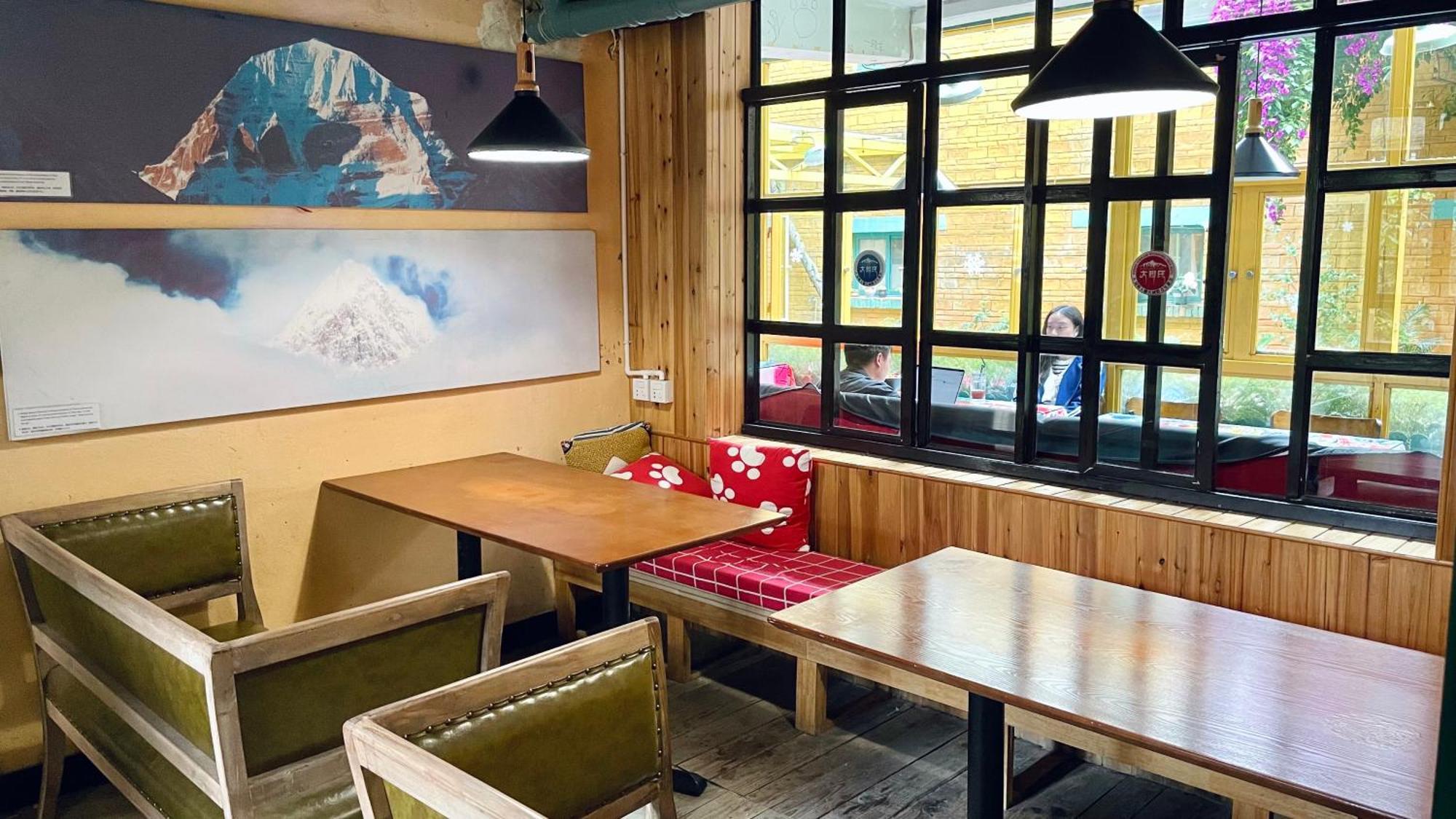 The Cloudland International Youth Hostel Close To The City Center,10 Min Walks To The Subway, Close To The Night Market, Old Street, Green Lake, English-Speaking Service, Free Activity Convenient Payment And Visa Cards Are Accepted Kunming Exteriör bild
